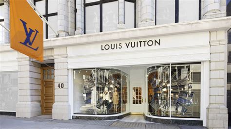 Louis Vuitton store locations